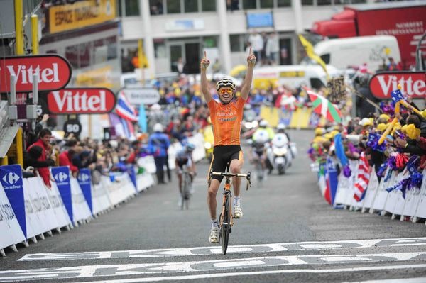 　ツール・ド・フランスは革命記念日となる7月14日、キュノーからピレネー山脈のリュザルディダンにゴールする211kmの第12ステージを行い、エウスカルテル・エウスカディのサムエル・サンチェス（33＝スペイン）が優勝した。