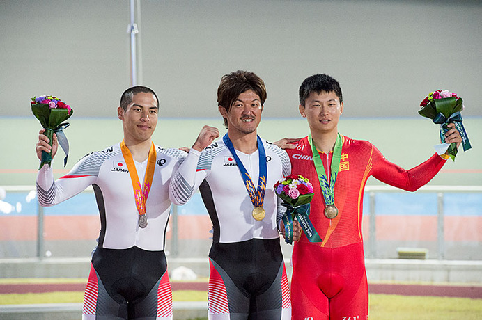 アジア競技大会の男子スプリントで中川誠一郎が金メダル