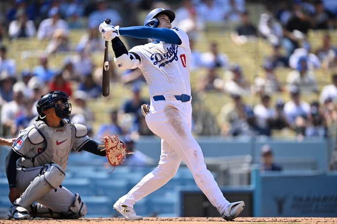 【MLB】大谷翔平の46号ポール際“スレスレ”弾道とグングン伸びる着弾点に驚愕　実際の映像と軌道グラフィック