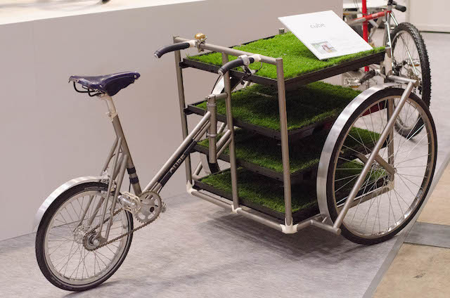 東京サイクルデザイン専門学校生徒による「cube」（サイクルモード14）