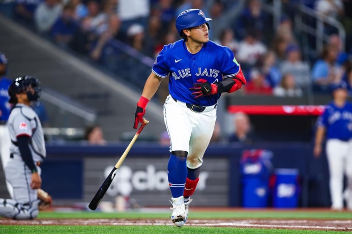 【MLB】「岡本和真は打席内でさらに後ろへ」公式放送局が“大胆な打撃改善”に着目……好調を示すバレル率の急上昇「6.0％→25.0%」
