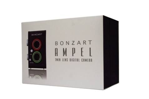 二眼レフ風デジタルトイカメラ「BONZART AMPEL」が12月24日に販売再開。