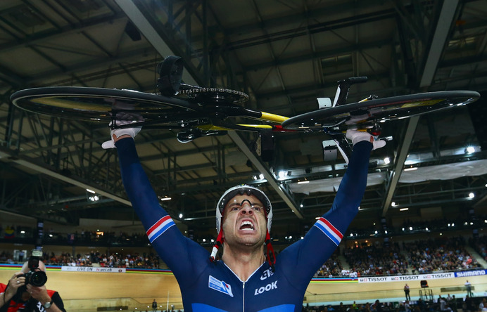 2015年UCIトラック世界選手権、男子1kmTTはフランソワ・ペルビス（フランス）が優勝