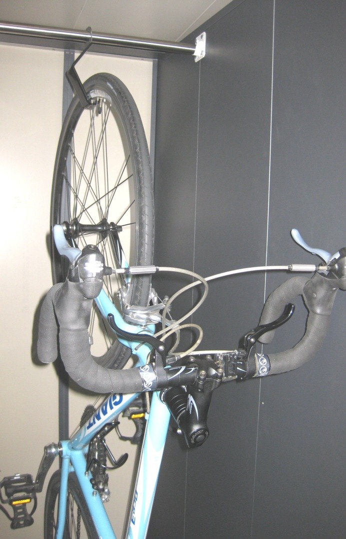 防犯カメラと4箇所の施錠で自転車を守る！自転車用ロッカー「B-box」