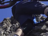 ダニー・マカスキルのイメージ動画、ライダーの本職を見紛うほど険しい登山 画像