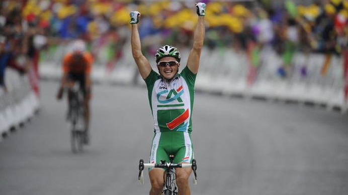 　ツール・ド・フランスは7月20日の第15ステージで、サイモン・ゲランス（28＝オーストラリア、クレディアグリコル）が残り200mで一緒に逃げていた2選手を振り切ってステージ優勝した。