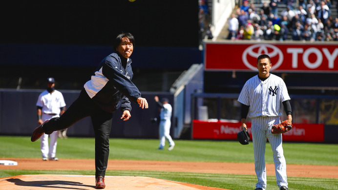 松井秀喜がニューヨーク・ヤンキースの始球式に登場（2016年4月5日）