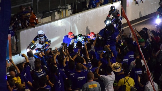 【鈴鹿8耐】ヤマハファクトリーが完璧なレース運びで2連覇達成