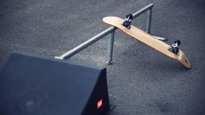 トリックが練習できるスケートボード用設置型「スタントランプシリーズ」