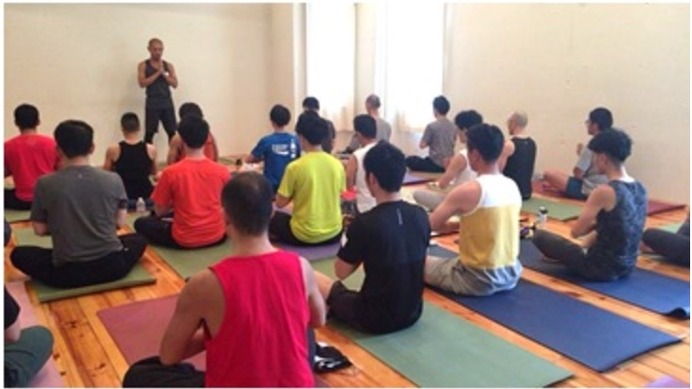 YMCメディカルトレーナーズスクールが男性限定の特別クラス「男ヨガ＠兜町」を開催