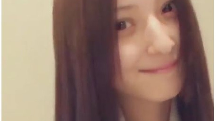 佐々木希、髪のサラサラ感を動画で公開
