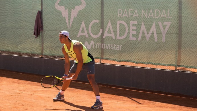 ナダルのテニスアカデミー、ジュニアサマーキャンプ開催