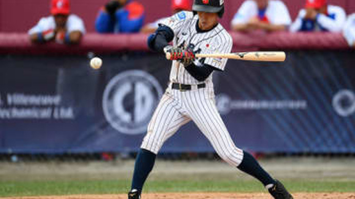 昨年の「第11回 BFA U18アジア野球選手権大会」でも活躍した報徳学園・小園海斗【写真：Getty Images】