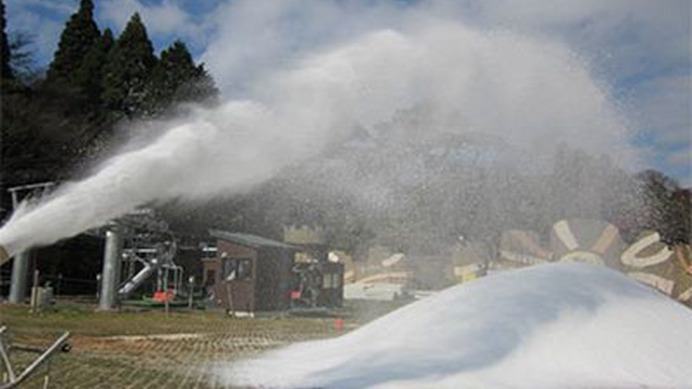 六甲山スノーパーク、造雪作業を10/18より開始