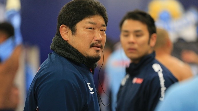 ラグビー日本代表スクラムコーチがONE TEAMのチームづくりについて語るプログラム開催