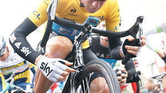 　クリテリウム・デュ・ドーフィネは6月6日にフランスのジボール～ラクライエット間の167kmで第3ステージが行われ、スカイのエドワルド・ボアソンハーゲン（ノルウェー）が優勝した。