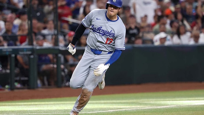 【MLB】大谷翔平、まさかの“本塁憤死”にぶ然……塁審に打球が当たり長打が三塁ゴロ　「ショウヘイが激怒している」