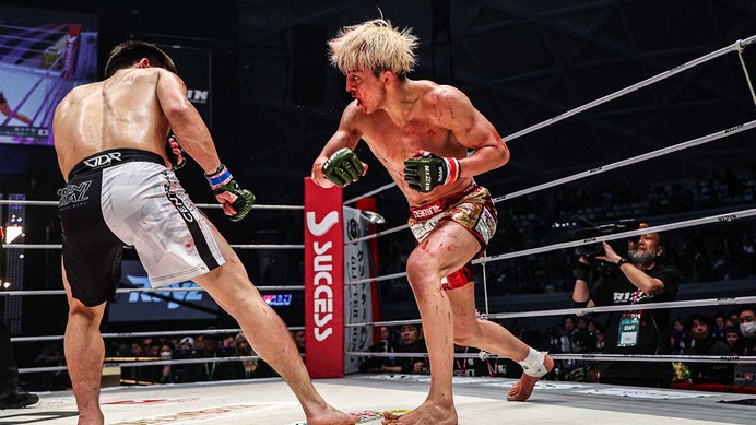 【RIZIN】「世界との差はすごい」連敗した鈴木千裕に“必要な引き出し”とは……金原正徳が提言「組める選手になっていかないと」