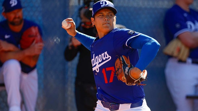 【MLB】大谷翔平の投手復帰は「なぜ時間がかかっているのか」米メディアが分析　同時期に手術したチームメートはすでにマウンドへ……