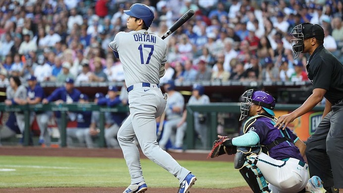 【MLB】大谷翔平、中堅フェンス直撃大飛球の“174キロ”二塁打でチャンスメーク　フリーマンの犠飛で先制点