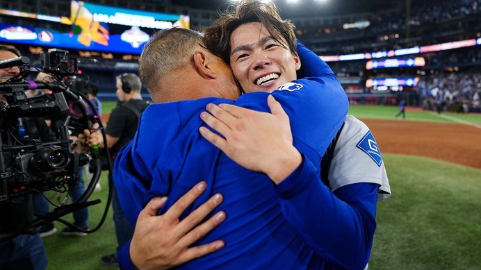 【MLB】「3億2500万ドルでは足らない」山本由伸が証明した存在価値　公式記者が歴史的スタッツ紹介、現地メディアは賛辞「心と魂を捧げた」