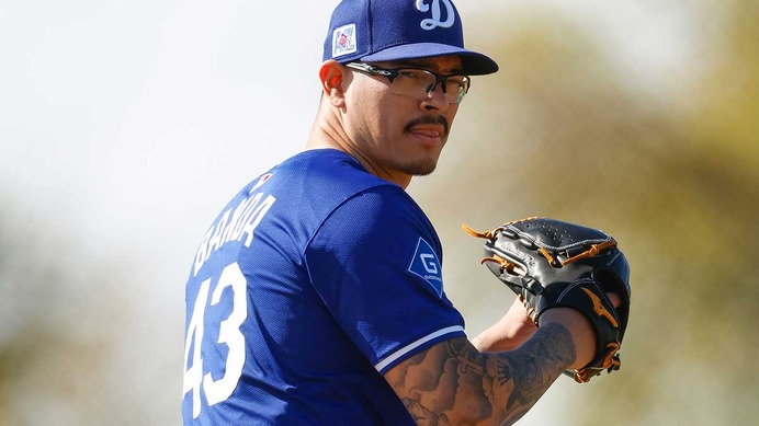 【MLB】ドジャース、捕手枠確保で苦渋の決断か……昨季71登板のバンダを“事実上の戦力外”　地元メディア「サプライズのロースター変更だ」