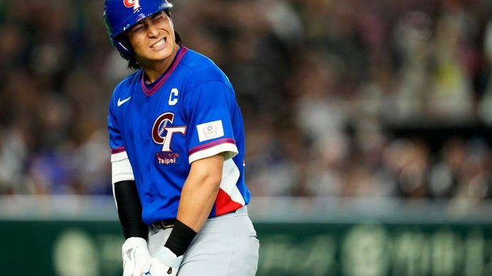【WBC2026】日本戦を前に……台湾代表の精神的支柱“イケメン主将”が死球骨折　現地メディアは落胆「残りの試合を欠場する可能性が高い」
