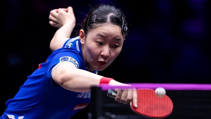 張本美和、大藤沙月を4－1撃破に「早い段階での戦術が大事だった」　注目の同士討ちを制した17歳が初優勝に王手【WTTチャンピオンズ重慶】