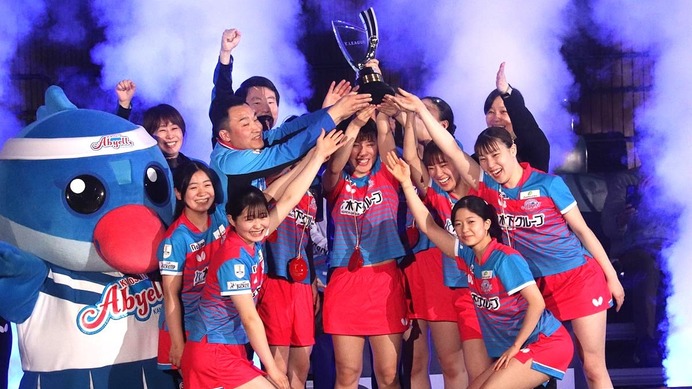 主将・平野美宇が引き寄せたクラブ初の連覇「木下アビエル神奈川で勝てたことがうれしい」　“盟友”早田ひなを撃破でつかんだ涙の1勝【Tリーグ】