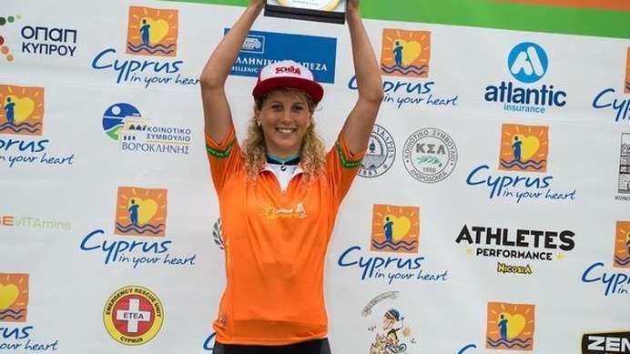 リブ・プロXC女子チーム所属のヨランダ・ネフ（スイス）が地中海の島国キプロスのオロクリニで行なわれたキプロスサンシャインカップの第2ラウンドで優勝し、連勝を果たした。