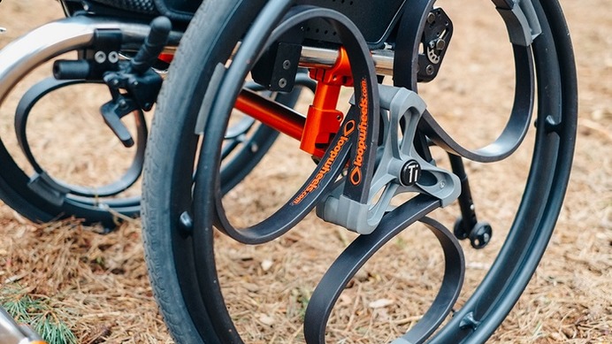 どんな悪路でも走れる車椅子「Loopwheels」…英ノッティンガム発