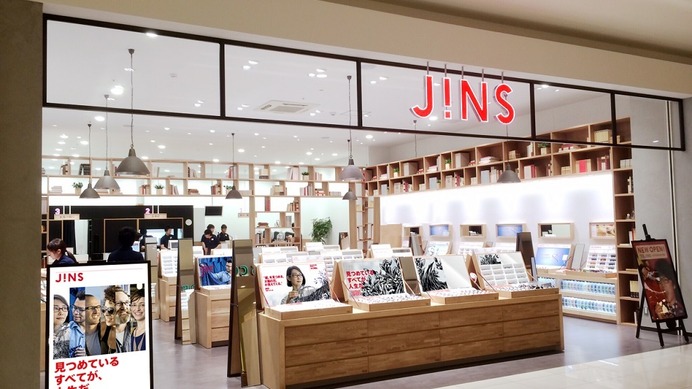 新ブランドビジョンを体現した新生JINS始動…スペシャルムービーなどを展開