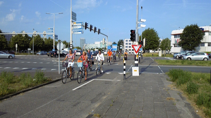 自転車王国オランダとベルギーをサイクリングするアレンジ対応ツアー