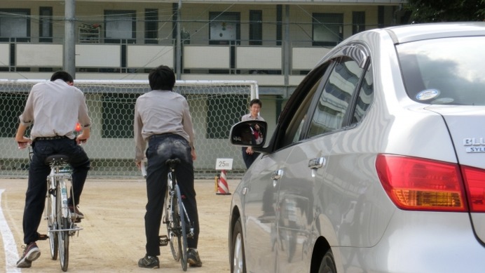 【自転車】JAF京都、高校生向け自転車交通安全教室…交通違反を解説