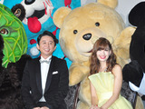 小嶋陽菜、テッド人気「女性はただクマが好き」 画像