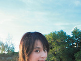 #大沢ひかる、1st写真集発売！健康美ビキニから「大人な雰囲気」ショットも 画像