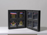 完走メダルやマラソン記録の収納用バインダー発売 画像