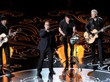 U2、iTunesで新アルバムを5億DL無料提供 画像