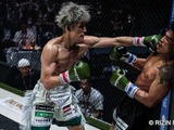 【RIZIN】900グラムの体重超過に“怒り”の上野空大、ムエタイ208勝のタイ選手からダウンを2度奪取し白星デビュー 画像
