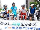 五代目自転車名人に法務大臣の谷垣禎一さん 画像