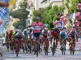 【ジロ・デ・イタリア15】第3ステージ、マリアローザのマシューズが勝利のスプリント 画像