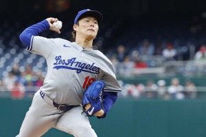 【MLB】山本由伸が選んだチームメートは「強そうな翔平さん」　「ゾンビから生き延びるために」大谷は“長身エース”を指名 画像