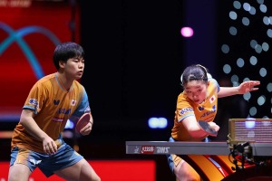 松島輝空、張本美和ペアが王楚欽、孫穎莎ペアに奮闘も逆転負け　第1G奪うも中国超えならずベスト8で終戦【世界卓球2025】 画像