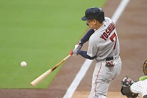 【MLB】鈴木誠也の同点弾に続き……吉田正尚の決勝タイムリーも史上初の快挙 米メディアは「ヤンキース戦で歴史に名を刻む」と伝える 画像