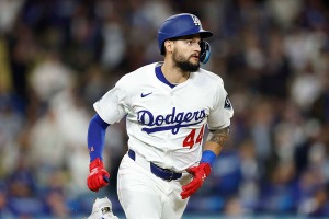 【MLB】「W杯の準備は万端だね」佐々木朗希は3回で撃沈、ドジャース公式SNSが投稿した“リフティング対決”　意外な才能を発揮したのは…… 画像