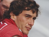 アイルトン・セナ、今は亡き天才レーサーの運転技術がすごすぎる 画像