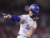 【MLB】「目に見えて疲れていた」ベッツ、“体調不良”で日本での開幕シリーズ欠場と米メディアが報道　前日の公式練習には参加も…… 画像