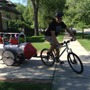 自転車に連結、電動トレーラーで何運ぶ？
