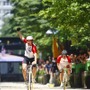 　第1回自転車スプリントGP「トリックスター」in丸の内が5月18日、東京・丸の内で行われ、北京五輪の自転車競技代表選手である長塚智広（29）が初代王者に輝いた。