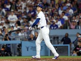 【MLB】“逆転52号3ラン”の大谷翔平、鮮やかバットフリップとベース1周に本拠地総立ち　歓喜の「27秒動画」を公式が投稿